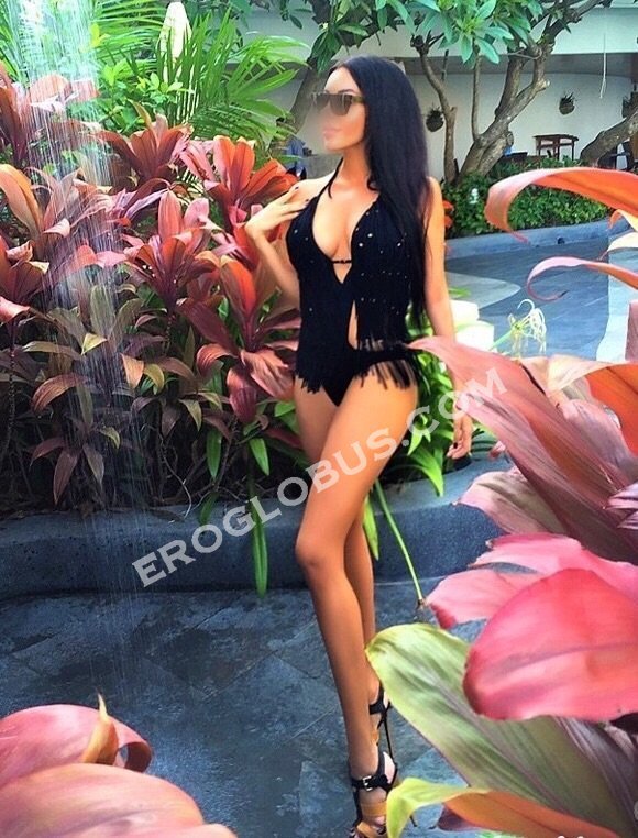 Александра, 29